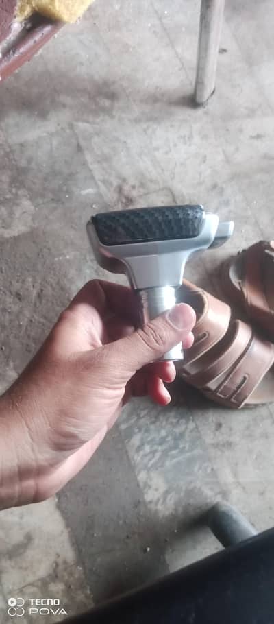 toyota aqua gear nob