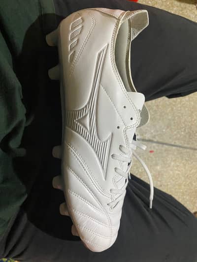 BRAND NEW UK-10, EURO-44.5 MIZUNO MORELIA NEO FOOTBALL/SOCCER SHOES