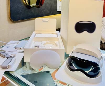 Apple Vision Pro 512gb just Box Open Brand New