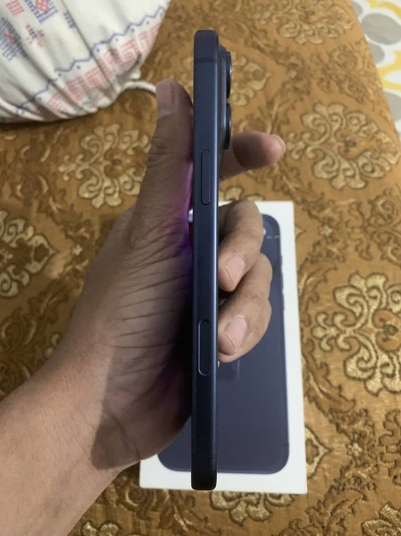 Iphone 17 Pro Max 4