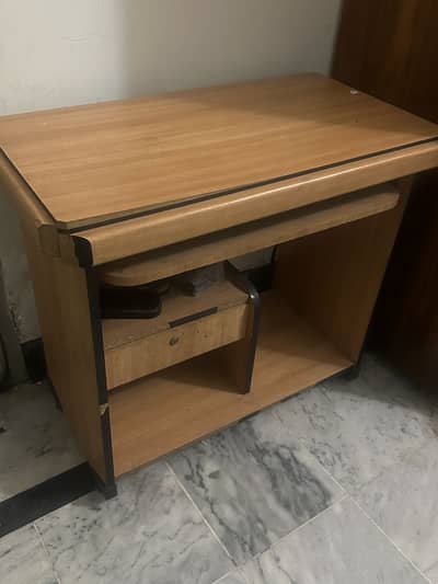 Study table / Computer table /Workstation for sale.