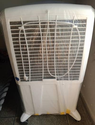 Boss ECM 9000 New  Rs 32,000