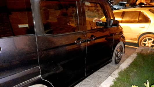 my car for sale famly use  car