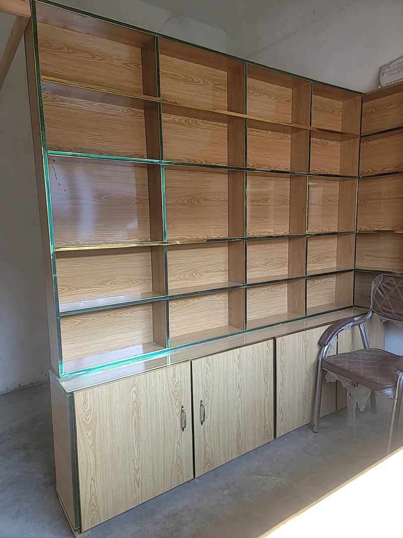 دکان کی الماری / شوکیس برائے فروخت – بہترین حالت میں” 3