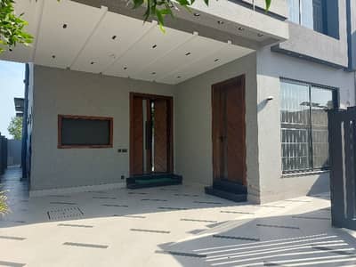 8 Marla Brand New House For Sale On Prime Location In Bahria Orchard C Block  Near To Main Boulevard, Near To Masjid , Near To Park.