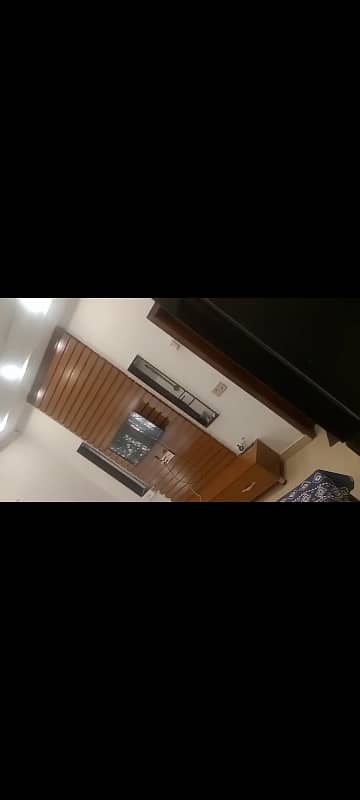 5.5 Marla Corner well maintained house for sale on prime location  near to main boulevard, near to masjid , near to parks.  Reasonable Price.