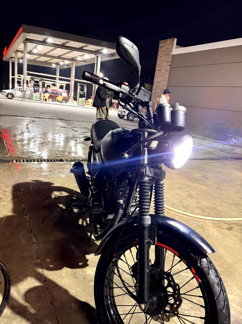 Hi Speed || Infinity || Cafe Racer || Model 2022 - Cafe Racers - 1112080300