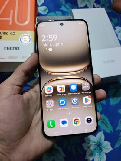Tecno Spark 40 Pro+ 8+8/256  With Complete Accessories