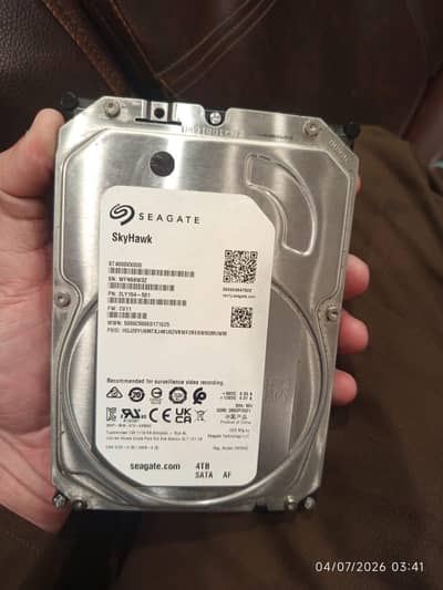 4TB HARD DRIVE  WFN69W3Z