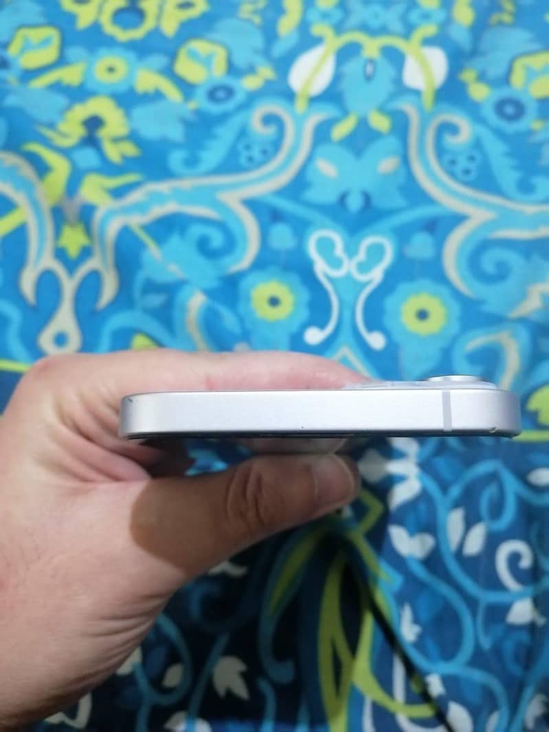 iPhone 14 plus jv 4