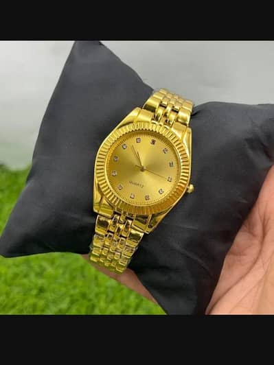 Men's movement  Quartz, Water resistant watch