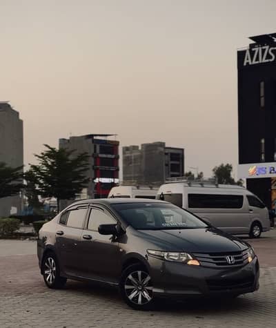 Honda City 1.3 IVTEC 2011/12 Model Metal Metalic Color