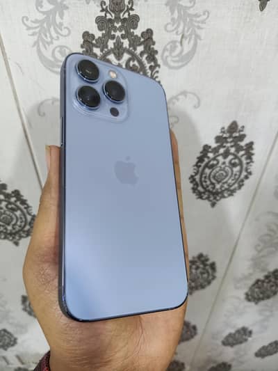 iphone 13 pro Factory unlok. 128GB heath 73% water pack. whts3204667681