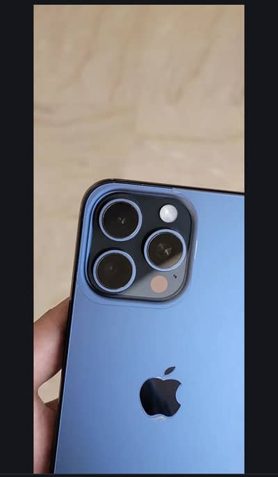 iphone 15 pro max jv 10/10 condition waterpack phone