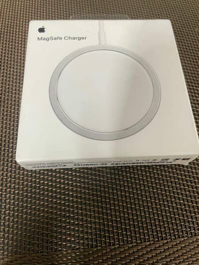 Brand New MagSafe Wireless original charger