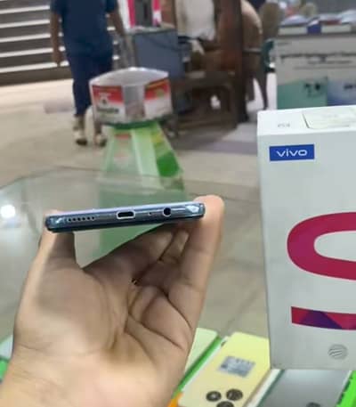 vivo s1 urgent for sale only Whatsapp number 03327945291