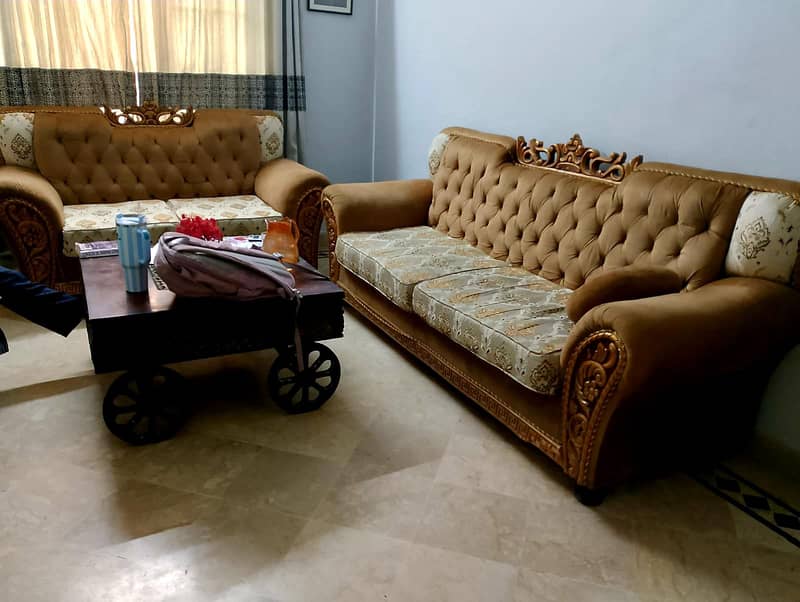 Sofa Excellent condition 3