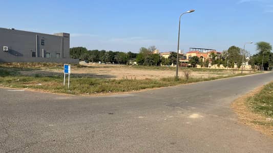 4 Kanal Pair Plot For Sale On Main Road Q Block DHA Phase 8 Air Avenue Lahore