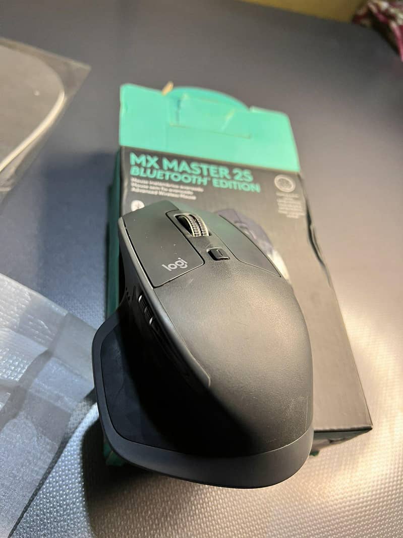 Logitech MX Master 2S Wireless Mouse - Multi-Device - Excellent 0