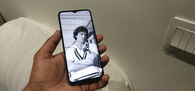 Vivo Y51 / 128Gb storage 8Gb ram / Official PTA-Approved /Urgent Sale