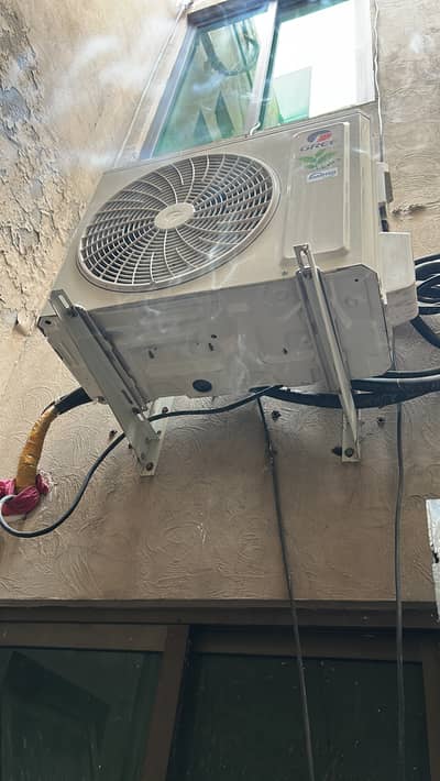 Gree ac 1.5 ton 2025 model with warranty card