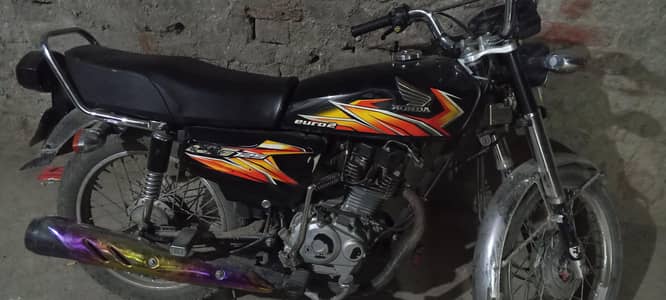 Honda 125 model 2021 candtion 8/10