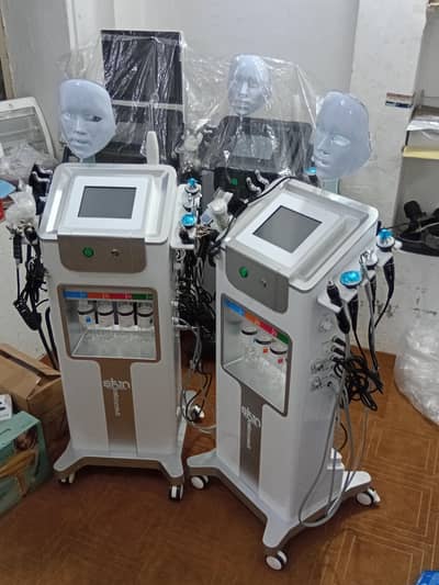 Hydra Machines / Hydra Facial Machine / 12 in 1 Hydra Machine