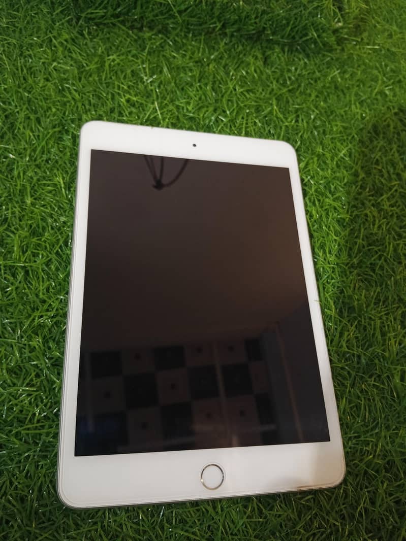 ipad mini 5 (64) GB 1