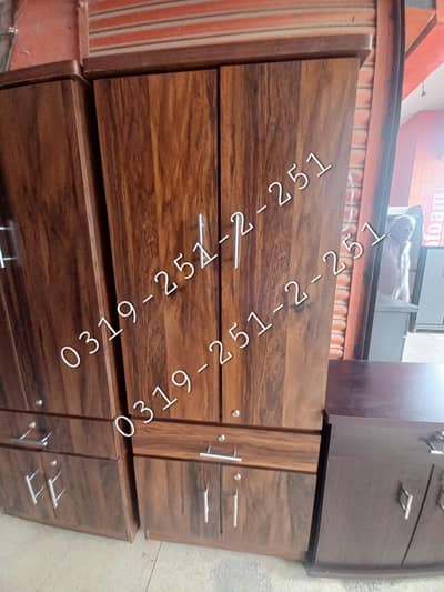 wardrobe size 2.5x6 ft 0-3-1-9-2-5-1-2-2-5-1