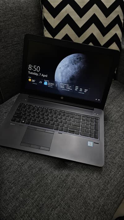 HP ZBOOK 15 G3 - Core i7 6th Gen with Original Adaptor