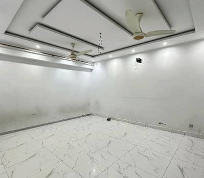 Ideal 1 Kanal Lower Portion has landed on market in Gulberg, Gulberg