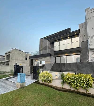 10 Marla Brand New Modern House For Sale In DHA Phase 7 Block Y Lahore | 4 Bed | Servant Quarter | 470 Lac Final