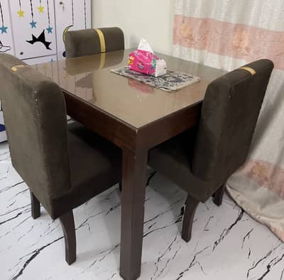 Dining table with 4 chairs