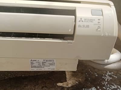 1 TON MITSUBISHI NON INVERTER AC FOR SALEIN JUST RS. 35,000/-