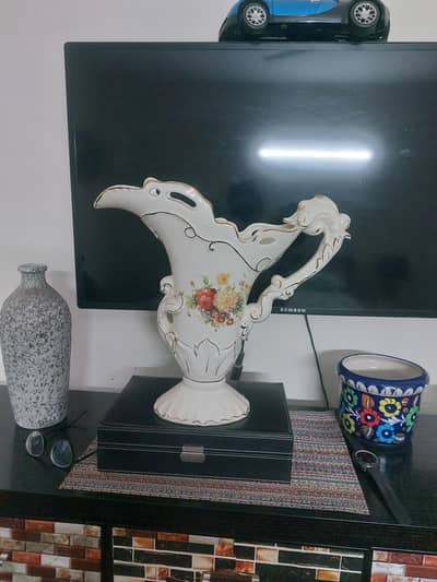 Elegant Ceramic Vase for sale. . . . . . stylish home decor