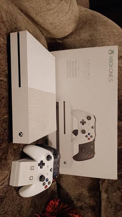 Xbox One S 1 TB with Two original controllers