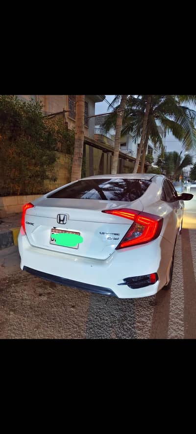 Honda Civic 2017 UG White full option 71k orignal mileage