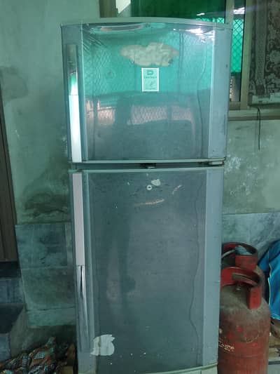 Refrigerator for Sale – Excellent Condition, Fully Working