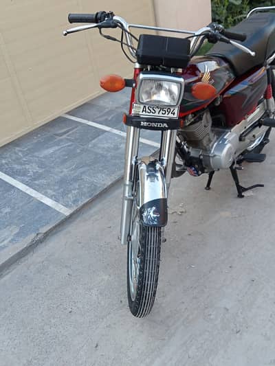 Honda CG 125 2023 | Total Genuine | Just 18K Used