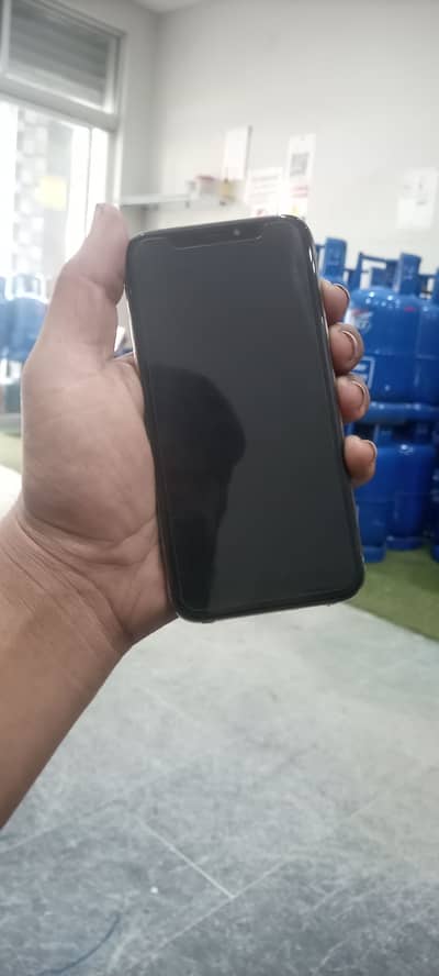 iphone Xs Pta hai or 256gb hai