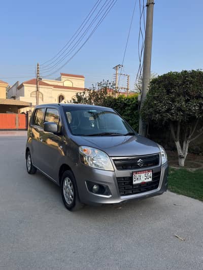 Iam selling my car suzuki wagon R modal 2022 total jenwon ko
