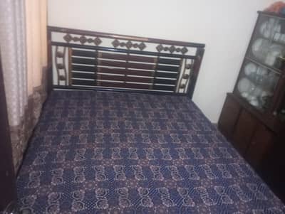 Double bed+Mattress