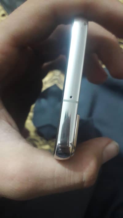 10 by 10. only serious buyers