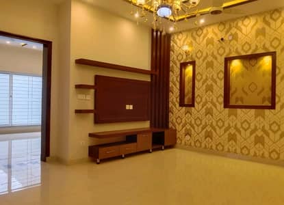 House Of 10 Marla In Bahria Town - Sector E For rent