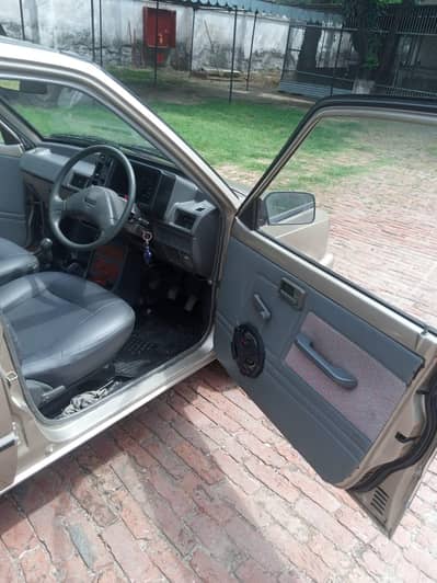 Suzuki mehran 2017 model