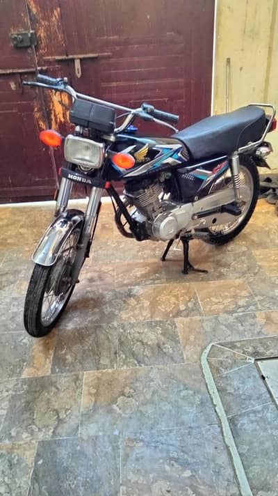 Honda CG 125 2014 Karachi