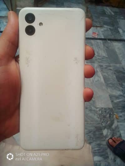Samsung a04 GB4 64gb mobile okay hai