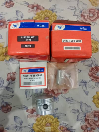 Pistion kit old model cd70 geniune