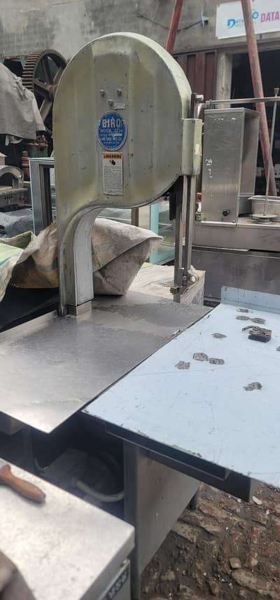 meat cutter / bonesaw / meatcutting machine / Ara