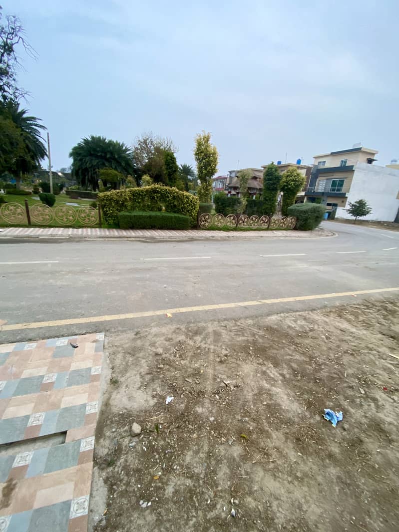 3.5 CORNER PLOT- One And Only Option 2